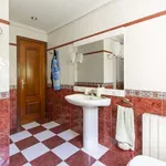 Rent a room of 100 m² in madrid