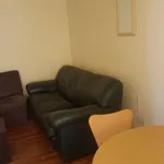 Rent 2 bedroom flat in Glasgow