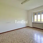 Affitto 6 camera appartamento di 160 m² in Casale Monferrato