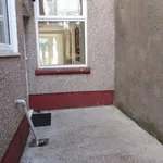 Rent 3 bedroom apartment in Wales