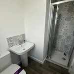 Rent 3 bedroom apartment in East Midlands