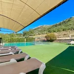 Wunderschönes neues Landhaus in einem sehr ruhigen Finca-Hotel mit Pool und Garten