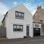 Rent 3 bedroom flat of 111 m² in Helensburgh