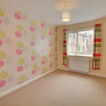 Rent 3 bedroom house in Leeds