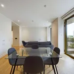 Rent 1 bedroom flat of 60 m² in London