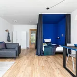 Rent 1 bedroom apartment of 39 m² in Berlin