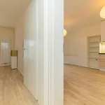 Pronajměte si 3 ložnic/e byt o rozloze 65 m² v Praha