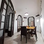 Rent 4 bedroom apartment in Barcelona