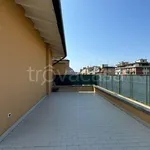 Affitto 3 camera appartamento di 90 m² in Bologna