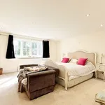 Rent 5 bedroom house in South East England