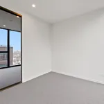 Rent 2 bedroom apartment in Coburg