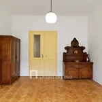 Pronajměte si 3 ložnic/e byt o rozloze 99 m² v Prague