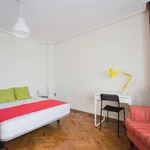 Rent a room of 150 m² in valencia