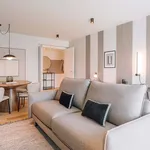 Rent 4 bedroom apartment of 106 m² in Lisboa