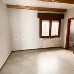 Rent 4 bedroom apartment of 85 m² in Adria