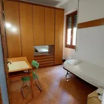 Rent 4 bedroom apartment of 166 m² in genova