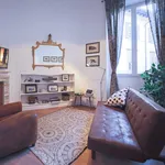 Rent 1 bedroom apartment of 62 m² in Florence