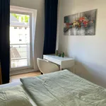 Rent a room of 80 m² in Frankfurt am Main