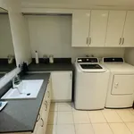 Rent 6 bedroom apartment in Quebec