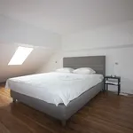 Miete 2 Schlafzimmer wohnung von 484 m² in Zurich