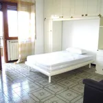 Rent 3 bedroom apartment of 18 m² in Roma