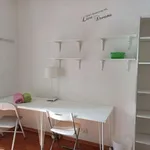 Rent a room of 145 m² in lisbon