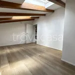 Rent 3 bedroom apartment of 162 m² in Sesto Calende