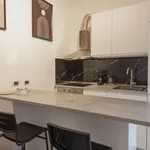 Rent 4 bedroom apartment of 81 m² in Florence