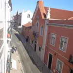 Rent 1 bedroom apartment in Lisbon