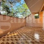 Rent 6 bedroom house of 134 m² in Palermo