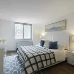 Rent 1 bedroom apartment of 650 m² in Manhattan