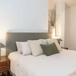 Rent 3 bedroom apartment of 155 m² in madrid