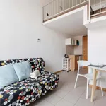 Rent 1 bedroom apartment of 25 m² in Milan