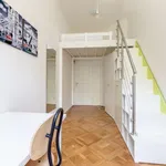 Rent 4 bedroom apartment of 112 m² in prague