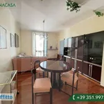 Rent 3 bedroom apartment of 90 m² in Milan