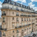 Appartement de 1097 m² avec 3 chambre(s) en location à Paris