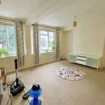 Flat to rent in Terminus Road, Eastbourne BN21