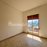 Affitto 5 camera appartamento di 138 m² in Palermo