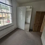 Rent 2 bedroom flat in South East England