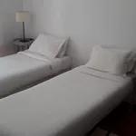 Rent 6 bedroom apartment in Lisbon