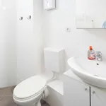 Rent 1 bedroom apartment of 10 m² in Düsseldorf