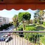 Appartement de 32 m² avec 2 chambre(s) en location à nice