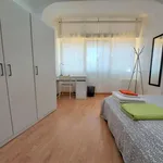 Rent a room in lisbon