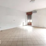 Affitto 3 camera appartamento di 120 m² in Casalnuovo di Napoli