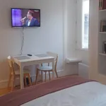 Rent 1 bedroom apartment of 20 m² in Porto