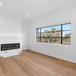 Rent 2 bedroom apartment in Melbourne