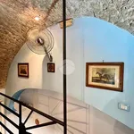 Rent 1 bedroom apartment of 40 m² in Napoli