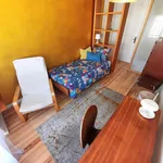 Rent 4 bedroom apartment in Lisbon