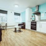 Rent 3 bedroom flat in Leicester