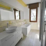 Rent 4 bedroom house of 250 m² in Vicenza